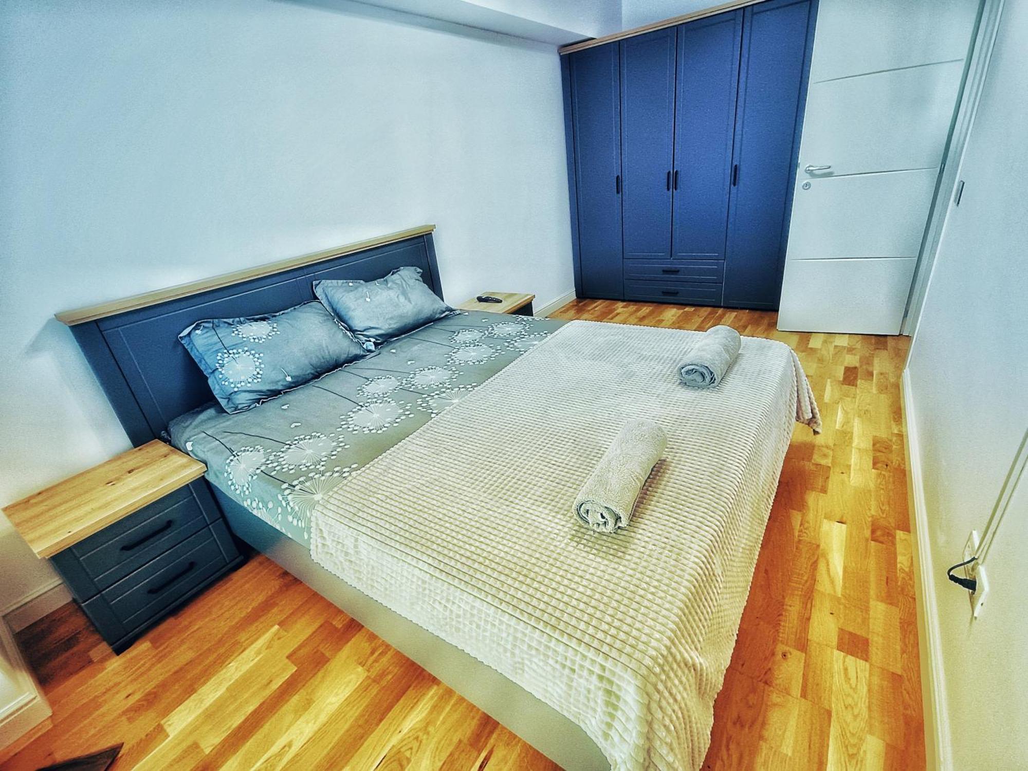 Super Apartments Near Airport With Shop & Free Parking 이아시 외부 사진